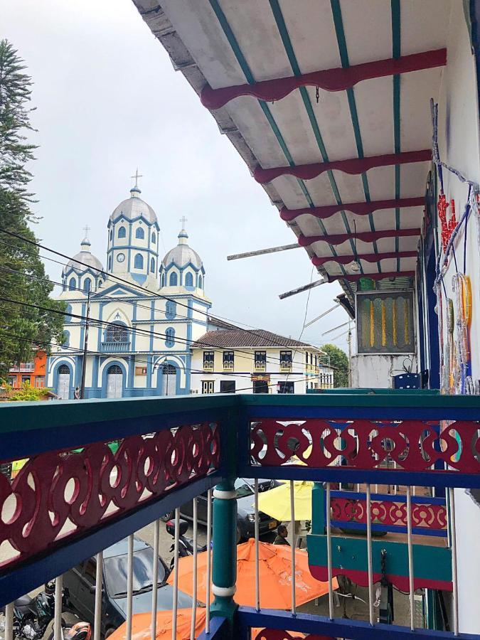 Alojamiento Bugambilia Filandia Exterior foto